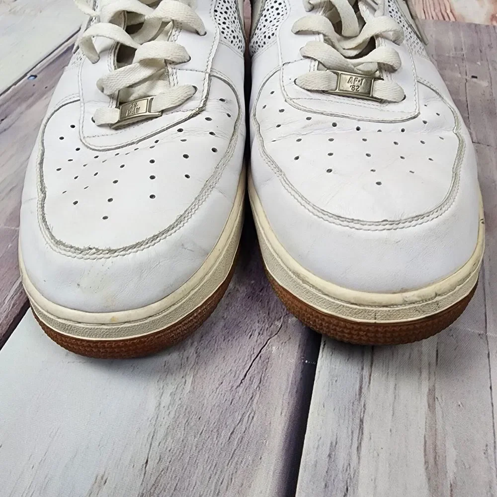 Nike Air Force 1 Mens 14 Low White Perforated Side Panels Gold Letter 315122-992